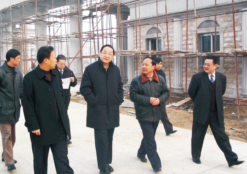 2005年1月14日，中共中央政治局委員、湖北省委書記俞正聲來公司調(diào)研